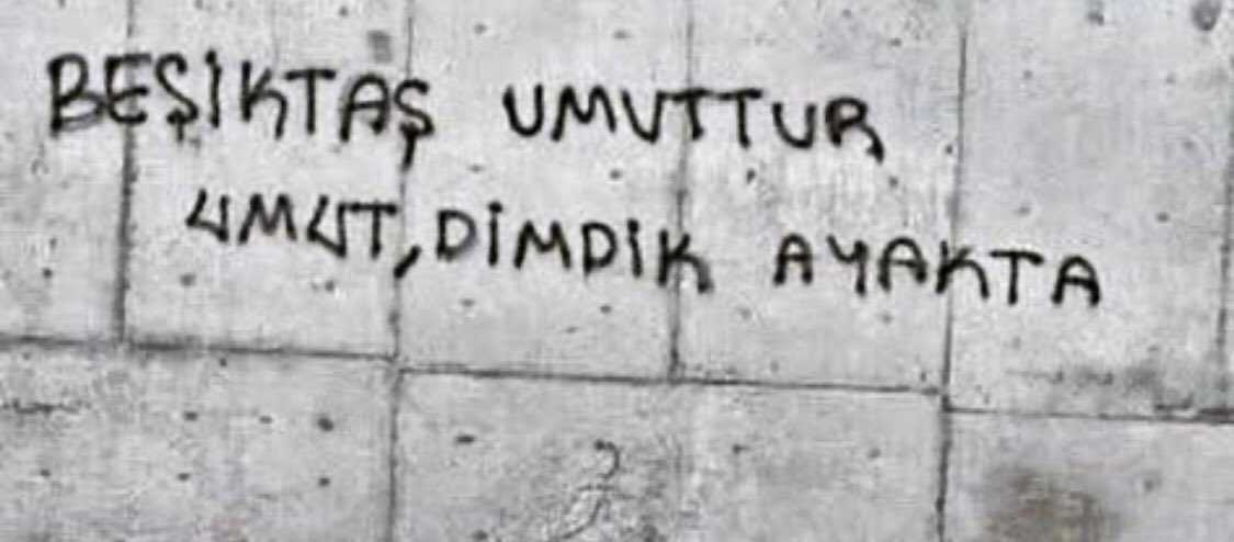 Bayadır duvar yazısı paylaşmıyorduk..

Fena..