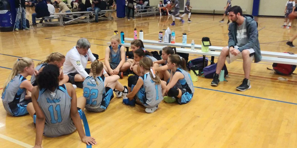 phoenixselect's tweet photo. This Phoenix group went 2-1 in PAC tourney today👍💪😁 #freeTourney #extraGames #phoenixProud https://t.co/AXiLFmGZ1l