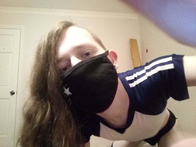 I found your little hiding spot, now I'm gonna vore you. https://t.co/3KPrZaVvuO