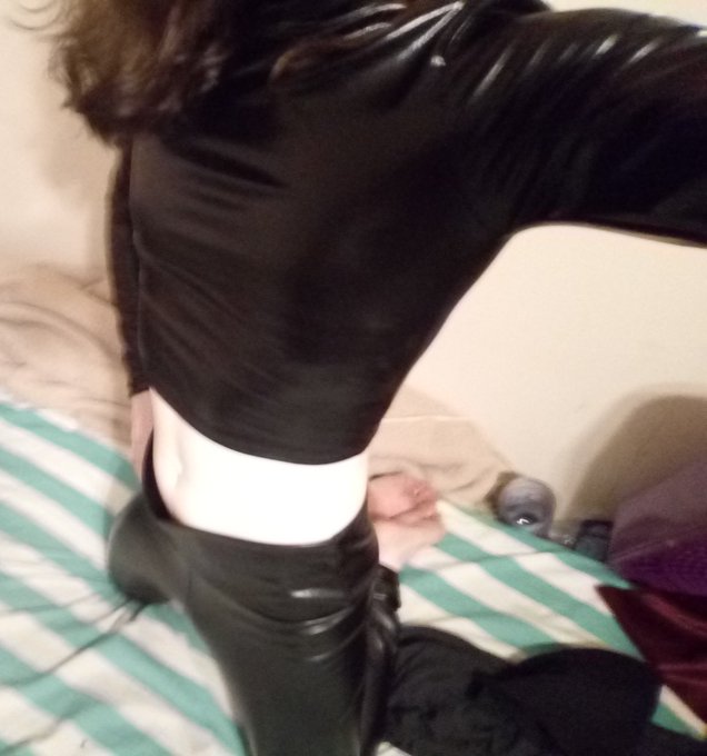 Can you hear it? #gay #latex #leather #twink #femboy #gayboy #gayporn https://t.co/8Z4i2LDqDG