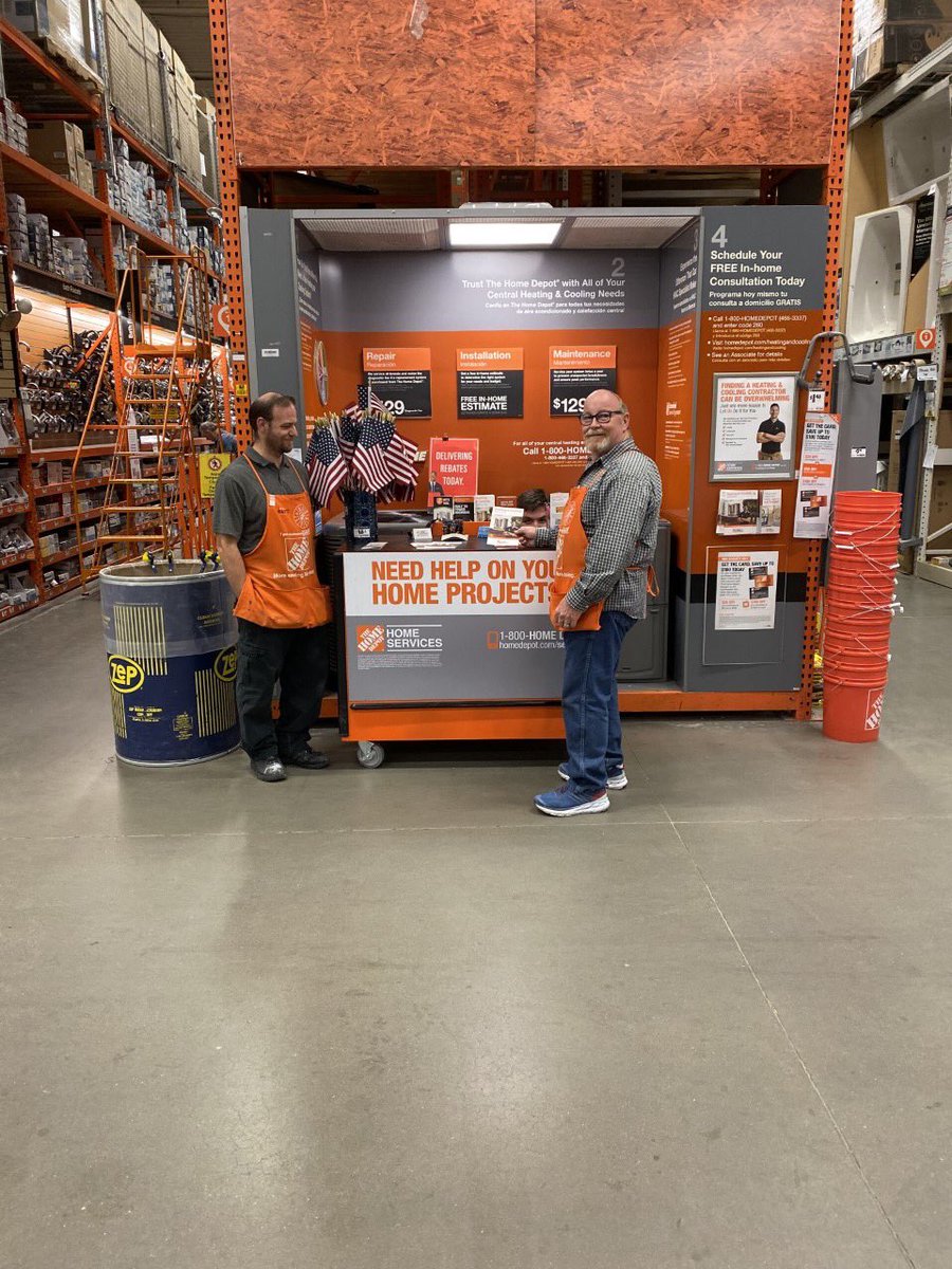 HortaLora's tweet image. #PMDWinsWithServices #FocusFive  Great Job Team #1513! Driving Pipeline! @bowler1513 @214Dsm @HortaLora @SteveCronin12 @deanosettle