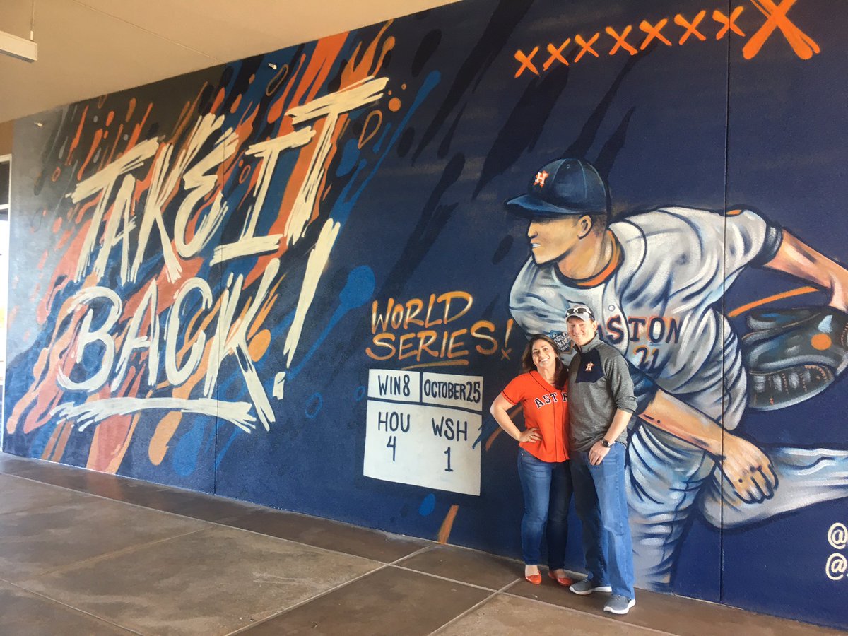 Dr_Drea146's tweet photo. The Astros postseason murals are awesome!!! @astros #TakeItBack #PaintHTown https://t.co/Dz9FVUCFD9