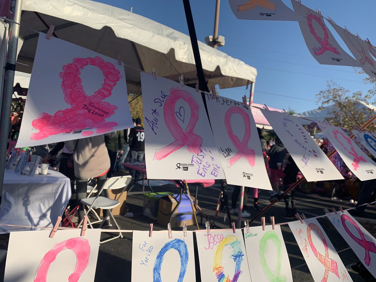 MarieNews3LV's tweet photo. Bundled up and giving lots of  warm hugs at #MakingStridesLV! Here’s the POV from @News3LV @TheCWLasVegas @redrockcasino #FightOn https://t.co/ob441xXAPl