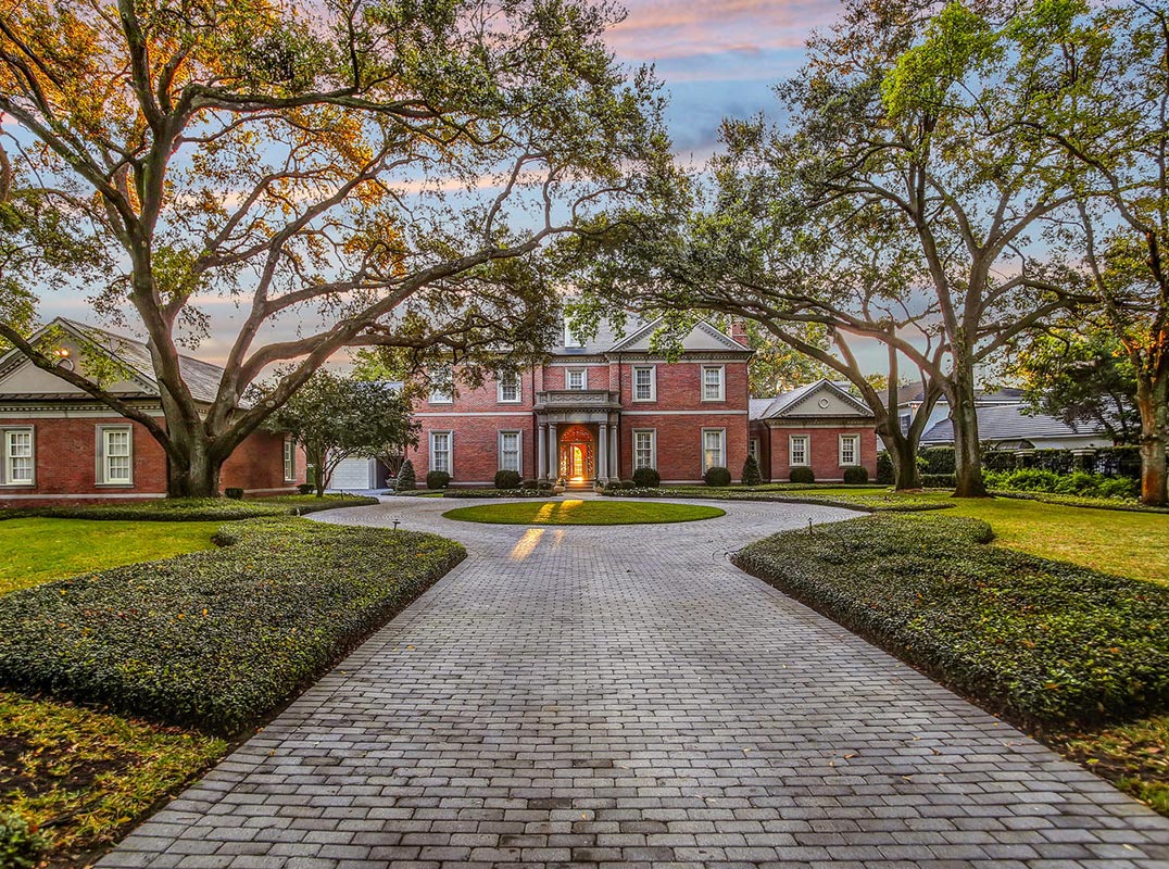 Luxury Home Magazine On Twitter Tampa Bay Walled And Gated Estate Overlooking The Palma Ceia Golf Course Https T Co Joytztfbgw Listed By Toni Everett The Toni Everett Co Luxuryhomemagazine Luxury Home Architecture Design