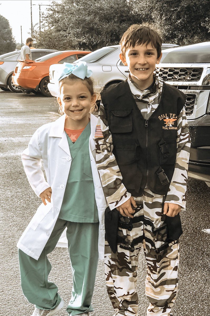 Tammy_Rooks's tweet photo. I asked them to dress up as what they would like to do when they get older or who inspires them... she wants to be a #doctor and he dressed up as his brother #navy .

#trunkortreating #careergoals #inspiring #usa #militaryfamily #militarymom https://t.co/VrtRoabRSV