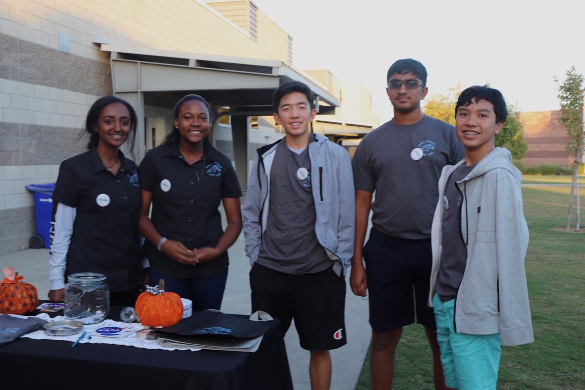 team6305's tweet photo. Open house was a success ✅Huge thank you to everyone that showed up! https://t.co/UQnlYWmBl1
