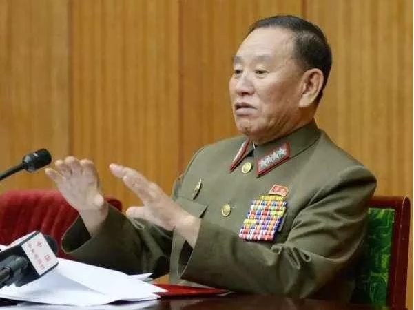 thouse_opinions's tweet image. As year-end deadline looms, #DPRK is growing impatient with the #US, warning of &quot;exchange of fire at any moment.&quot; Reviving stalled #denuclearization talks may be the only solution to tensions in the #KoreanPeninsula. #Trump