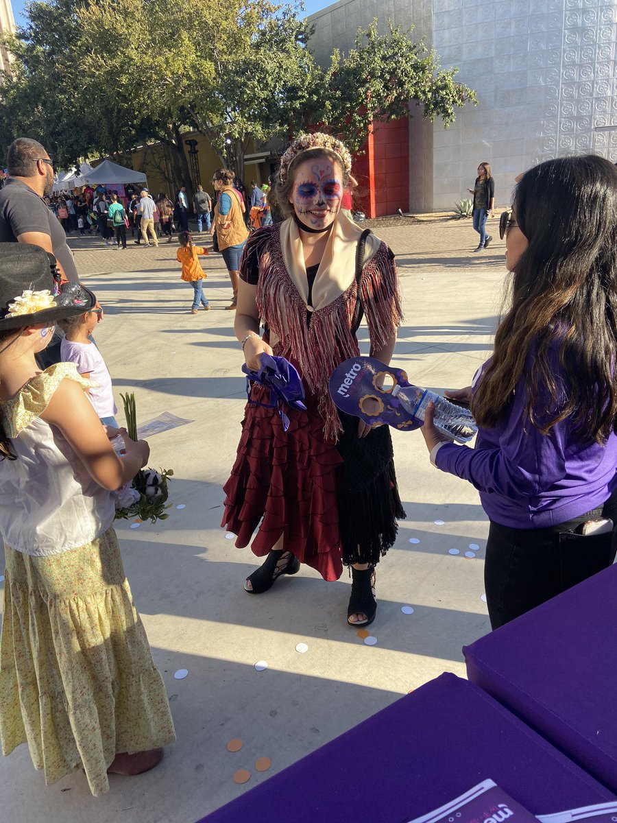 RogerPerezSAT's tweet photo. Metro by T-Mobile official sponsor of Muertos Fest 2019. Amazing 2 day event in beautiful downtown San Antonio!!! https://t.co/9n3QjnD0sD