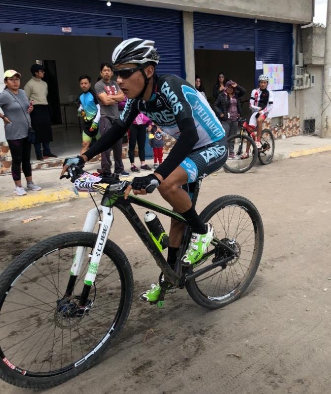 henryvelascoc's tweet photo. Otra carrera nuevo número seguimos en el podio!
-
2do lugar Yanacocha MTB
#TeamFairis #TeamSaitelEcuador #Fairis #TotheheightofyourdreamsUniandes #ComercialRoldan #JacMotorsEcuador #ZapatosVenusEc #Specialized #adidassporteyewear #ComercialMaya #msportwear https://t.co/1oEbmCGtCr