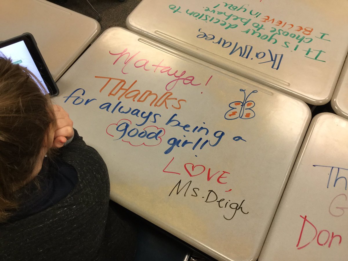 DeighEbony's tweet photo. Morning Motivation.....sometimes you just have to let the kids know you care.💙❤️ @Ckanderson_LCSS @jlee_les @LibertyCoSchool @LibertyMickeyD @toglesby2nd https://t.co/nUb0Zn3kvm
