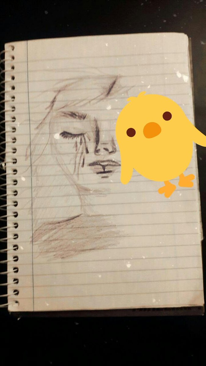 luusssca's tweet photo. Desenho (não achem que sou depressivo por causa que ela ta chorando no desenho pode ser de felicidade ou so é tinta)o pinto q ta no canto o nome dele vai ser pinto https://t.co/H8NTtWGMfA