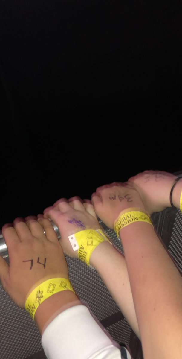 baptizebella's tweet image. this shit really works. RT for barricade at your next concert.