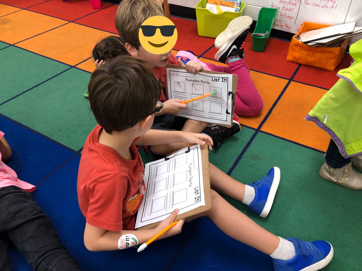 mrsbarriente's tweet photo. We’re getting really good at working independently during ELA centers! https://t.co/fozAkiPMRC
