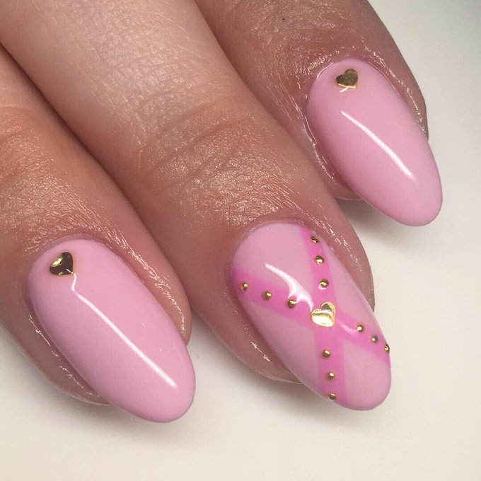 Reminiscing on one of My favorite manicures to-date. Perfect princess harness 👸🏻💖 https://t.co/64x4H<a href="/tag/handfetish"class="tags"><span>#handfetish</span></a><a href="/tag/nailfetish"class="tags"><span>#nailfetish</span></a>