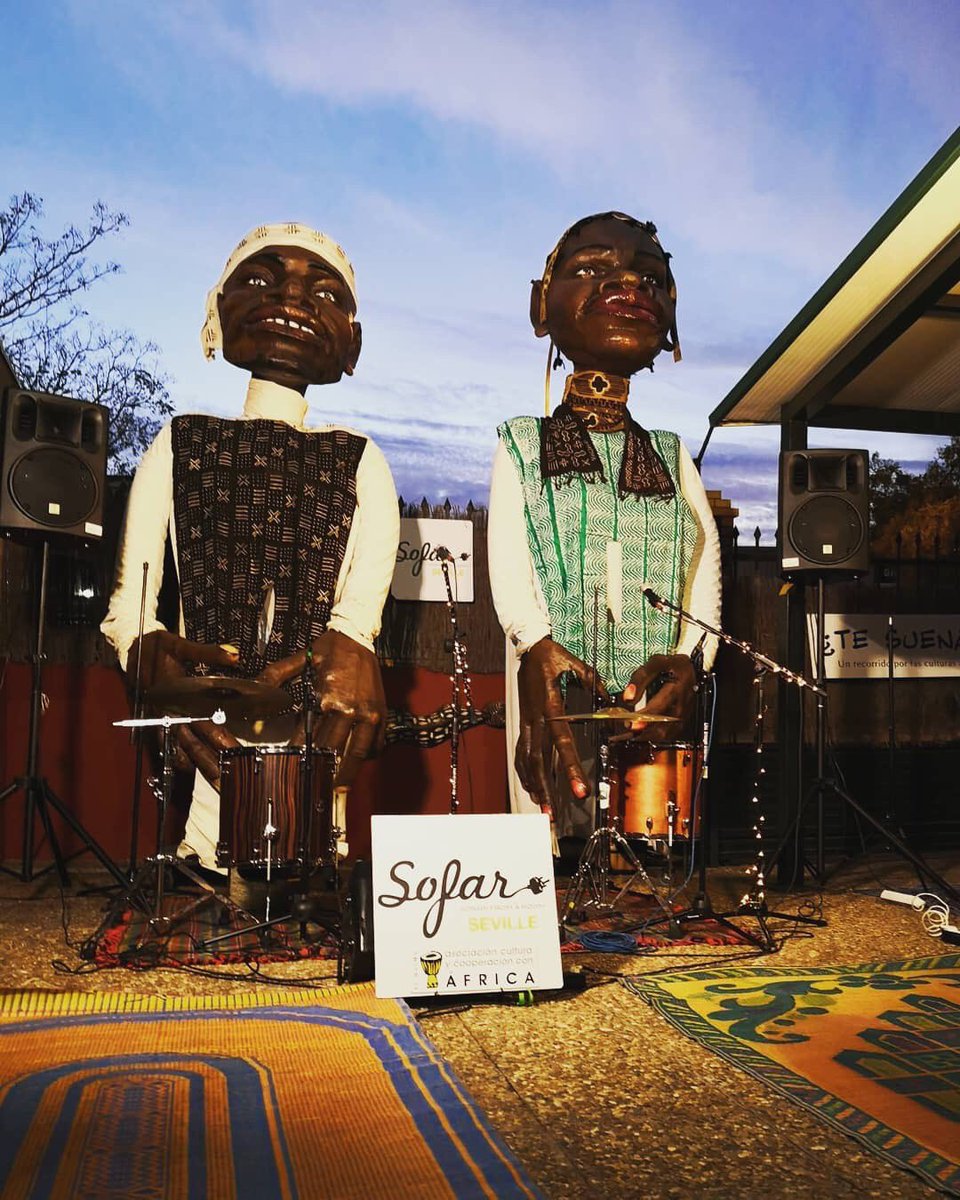 ✨ Esta noche nos dimos el gustazo de abrir nuestras puertas y nuestros oídos a @sofarsoundssev ✨
Pronto os compartiremos el vídeo de esta maravillosa noche de música en directo con <a href="/aleriveramusica/">Alejandro Rivera</a> <a href="/leahwoodsmusic/">Leah Woods</a> <a href="/fizzysoup/">Fizzy Soup</a>