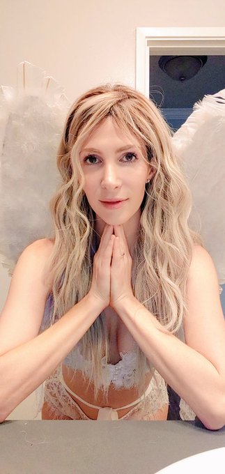Just posted a naughty angel vid on my https://t.co/dceguzpkTj so thankful for all of you that have joined<a href="/tag/follow"class="tags"><span>#follow</span></a><a href="/tag/rt"class="tags"><span>#rt</span></a>