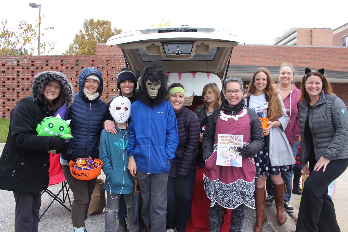 Our RiteCare Speech therapists at <a href="/unmc_mmi/">UNMC_MMI</a> Trunk or Treat today! The kids had the best costumes and all the MMI trunks had wonderful themes and decorations. Great day at the UNMC Munroe-Meyer Institute Trunk or Treat!