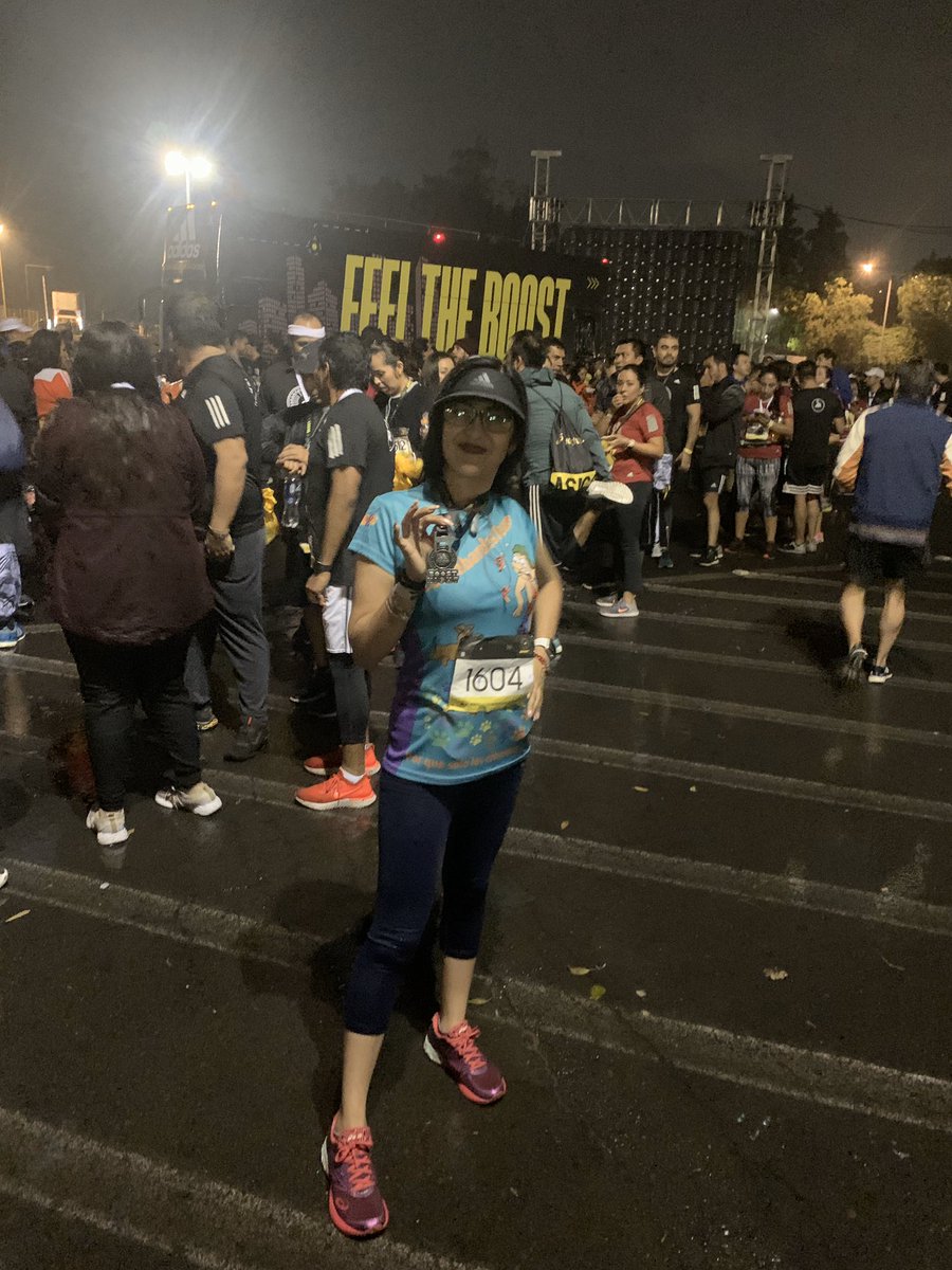 TinkRX's tweet photo. Sรกbado de 7k nocturnos ๐๐ฝโโ๏ธ๐ฆ๐ง๐ฝโโ๏ธ en #AdidasBoostNight, bajo la tormenta y en CU, corriendo con @LosCobardesTeam y el coach @timijaguar.
#Yoelegรญcorrer.
@totalrunning. https://t.co/ZqUjxDjZFO
