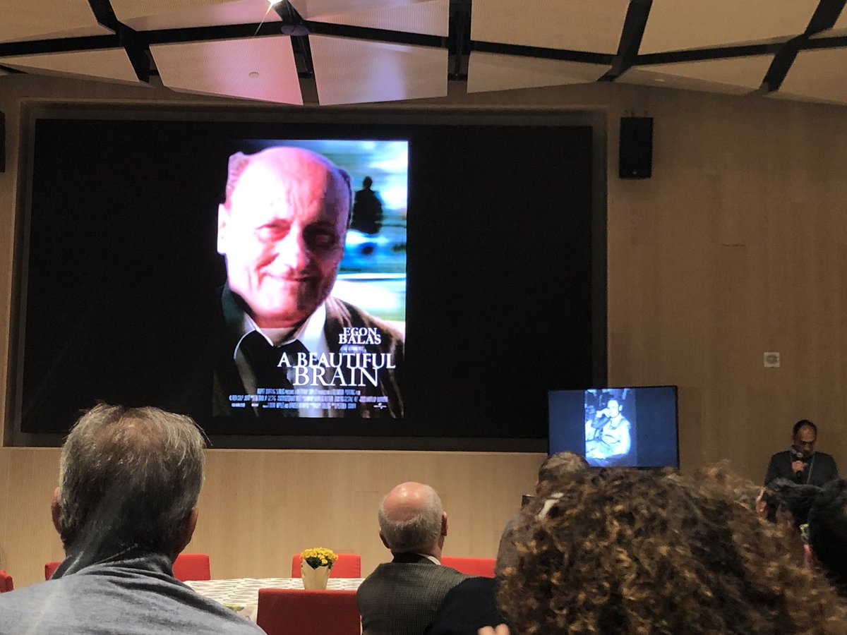 RupeiXu's tweet image. A Beautiful Brain