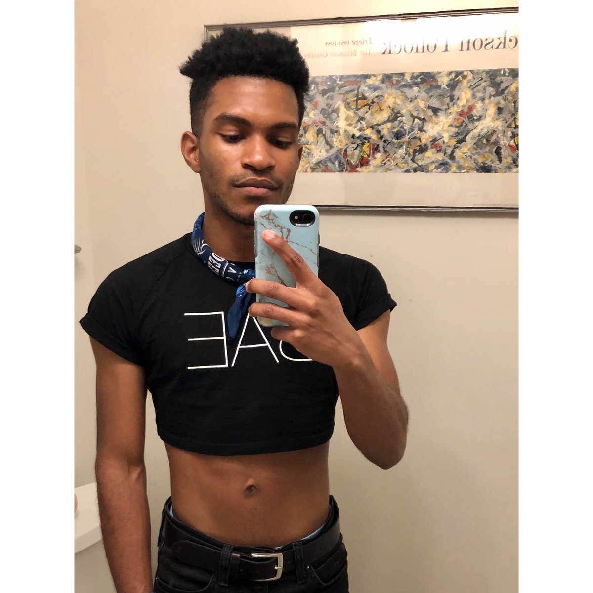 CaelPictor's tweet photo. Pick a caption:

“I think we as a society should bring men’s crop tops back into the mainstream”

OR

“you can pry the summer from my cold dead abdomen” 

#halloween #gearparty #croptop #bae https://t.co/qY49Yt0U4T