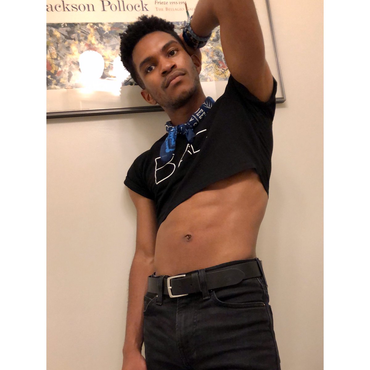 CaelPictor's tweet photo. Pick a caption:

“I think we as a society should bring men’s crop tops back into the mainstream”

OR

“you can pry the summer from my cold dead abdomen” 

#halloween #gearparty #croptop #bae https://t.co/qY49Yt0U4T