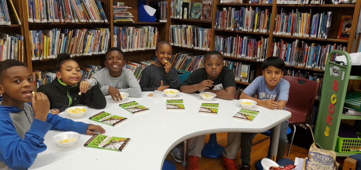 LizWatson29 tweet media