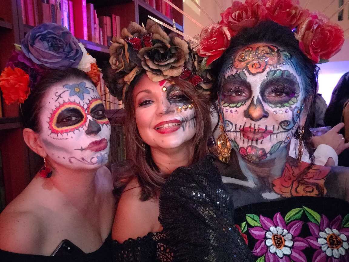 rodriguez_sm's tweet photo. Y’all. The @SALibFoundation’s #CatrinaBall has to be the best party in town. And all for a great cause! https://t.co/TFR9PuawpQ