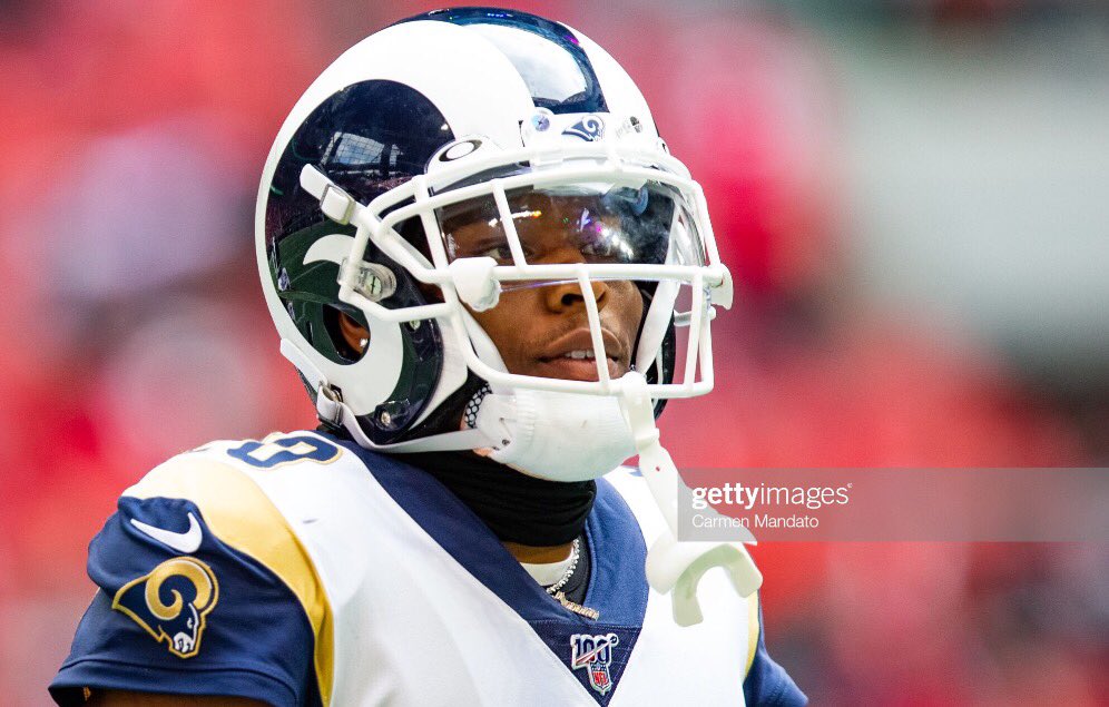 HelmetStalker's tweet photo. Rams DB Jalen Ramey is using a Z2EG facemask on  his Schutt Air XP Q11 with a SportStar Victory chinstrap, with the team using blue masks, when the team uses white masks Ramsey has used a titanium EGOP mask. https://t.co/0u0vub1UAN