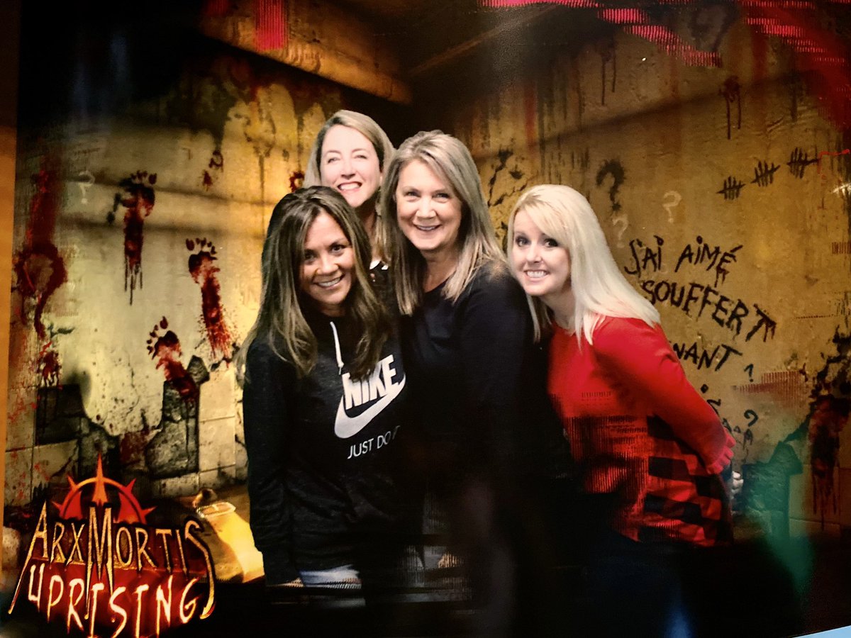 bonbonrolls's tweet photo. Women’s Business Council outing at Artx Mortis haunted house in Killen,AL. #wbchsv #nothankyou!
#womenwholeadintoscaryplaces https://t.co/TedZiYoc2w