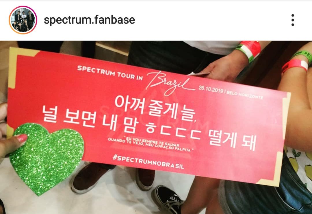 StoneKstore's tweet photo. [✨] Orgulho ver nosso banner nessa tour incrível do #SPECTRUM https://t.co/gvhcpUOXXE