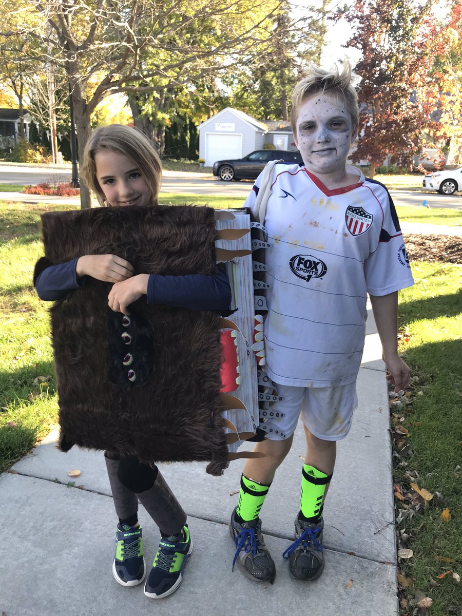 KristenCovelle's tweet photo. @foresthillsbiz The Monster Book of Monsters and a dead soccer player thank you for the annual #trunkortreat We love our generous Ada businesses! https://t.co/m6VichpUHg