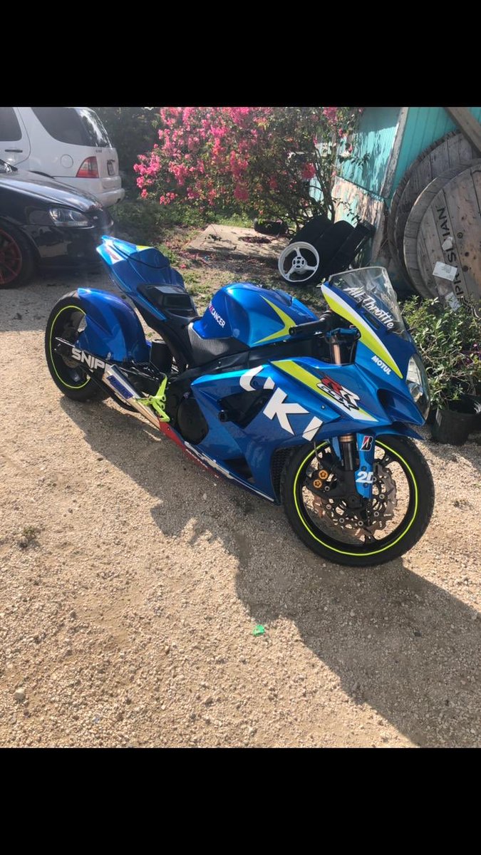 snooksosa's tweet image. $100 for a chance to win the fastest bike in cayman? Sounds like a deal. Contact @345Pinks for details.