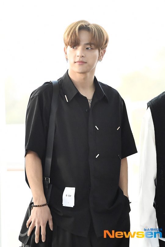 почему ушел уджин из stray