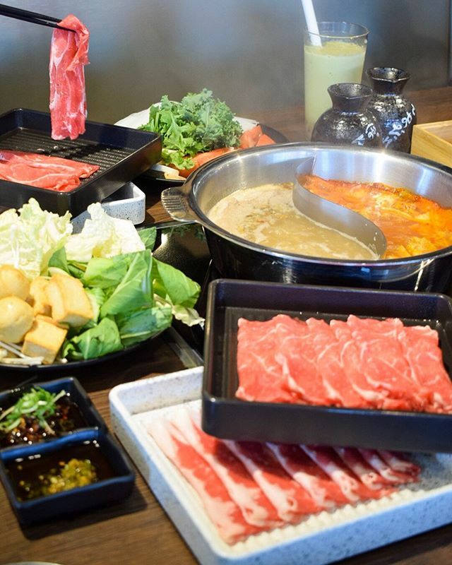 A bit far from the OC, but happy to see our favorite shabu <a href="/momoparadiseusa/">Mo-Mo-Paradise</a> celebrating the Grand Opening of their new Arcadia location TOMORROW 10/28! They have awesome lunch specials, all you can drink boba, and an ayce farmers market bar! 😍😍
📍<a href="/momoparadiseusa/">Mo-Mo-Paradise</a>, Arcadia
#oc…