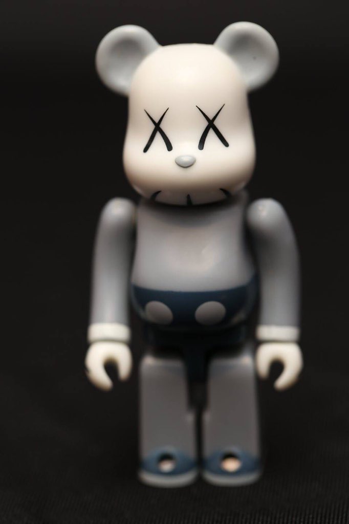 RickyTo828's tweet image. #kaws #kawsngv #kawscompanion #kawsmagnet #kawsmagnets #kawscollection #kawsdisplays  #medicom #originalfake #originafake #南青山  #bearbrick #bearbrick100 #bearbrickkaws #kawsbearbrick