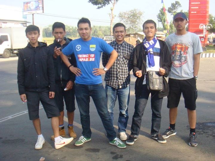 Karek sadar di foto ieu geus jaradi bapak kecuali aing! 😔