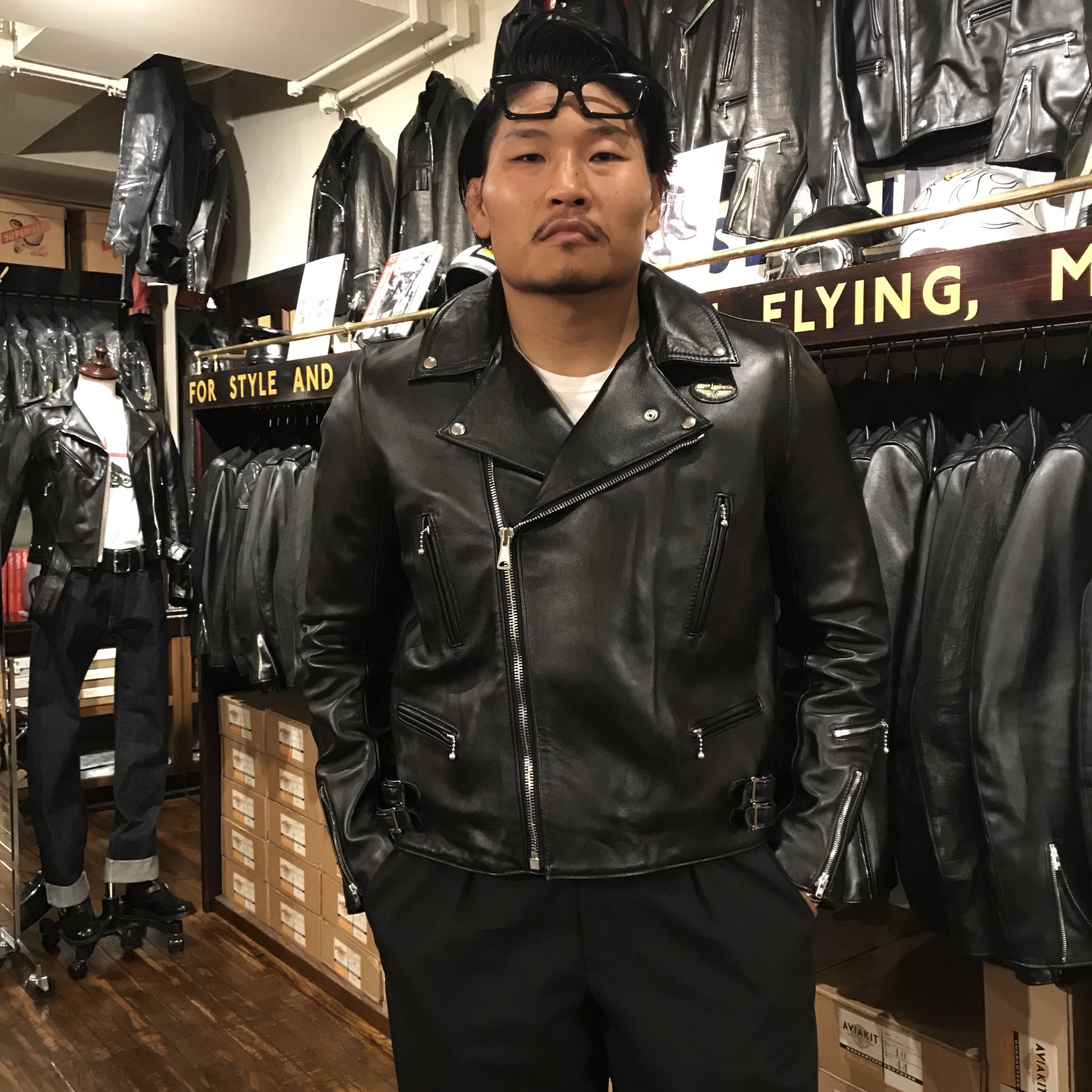 Lewis Leathers Japan ラグビーワールドカップベスト8おめでとうございます 試合を終えオーダーして頂いたジャケットを受け取りに来てくれました お二方共にサイズオーダーでバッチリです またお待ちしております Gaki Keita01 Yamanaka10