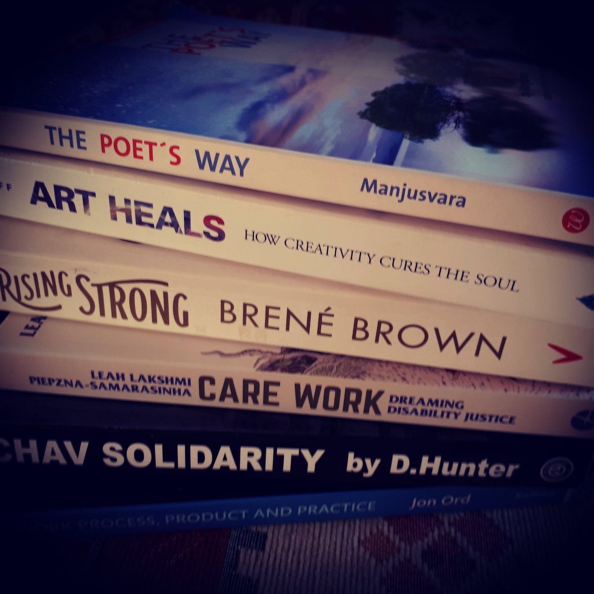 My current book binge, yum! 📚🍴

#MondayMotivation #booklovers