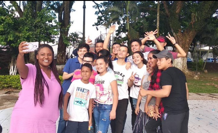 #MIRALoLogramos  💙💙💙🎉🎊👗