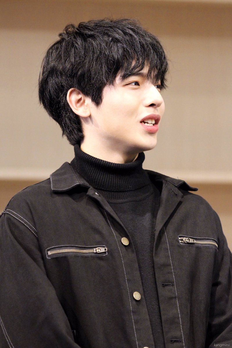 KANGMINII's tweet photo. 191027 1부  오늘도 홧팅!✌️💖
#ROMEO #로미오 #강민 #노강민 
#KANGMIN @teamct_romeo https://t.co/vHlBQgEwfJ