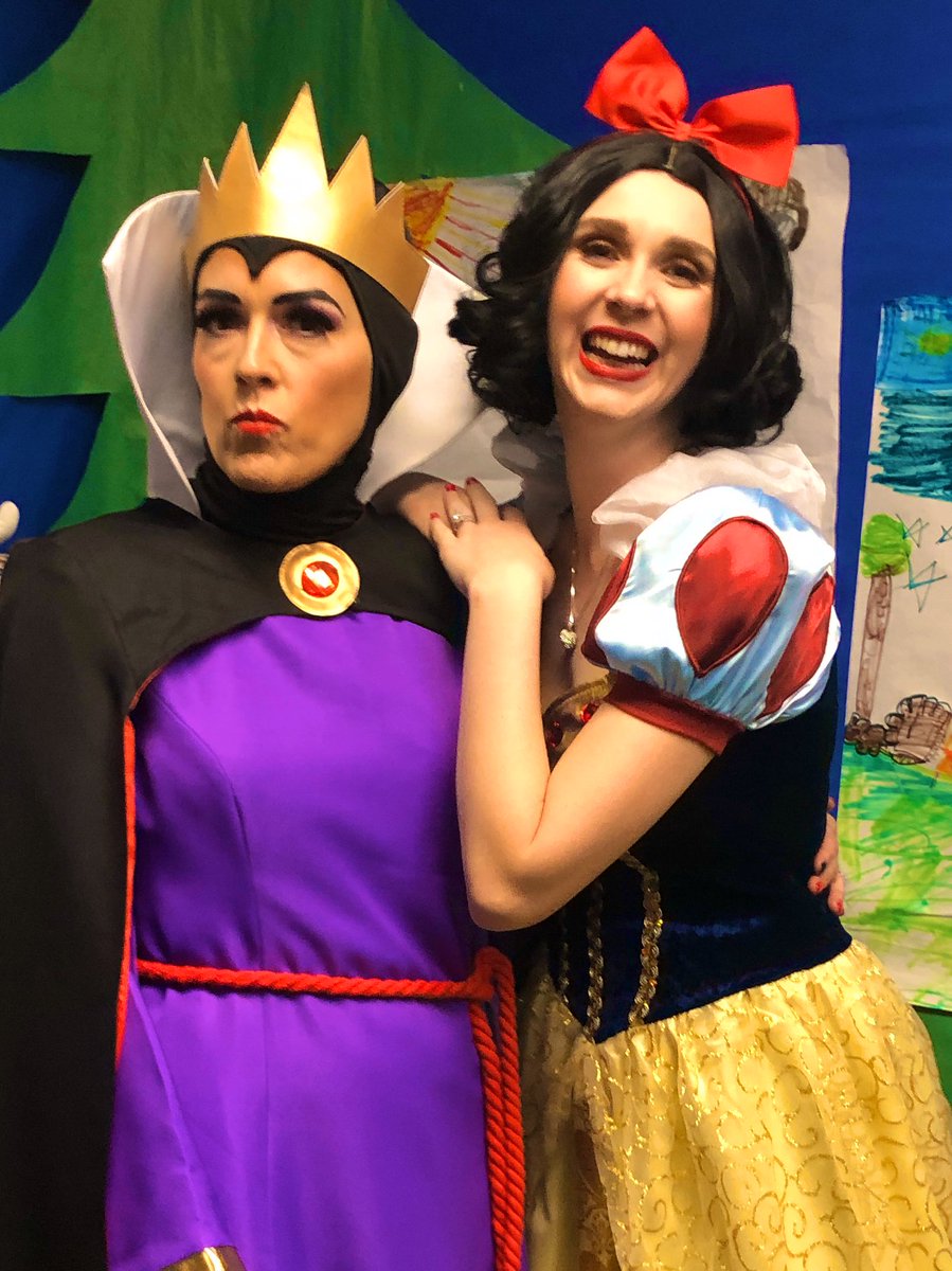 HolladaysHive's tweet photo. Halloween 2019 - Evil meets Cuteness!  Staying in character as The Evil Queen was HARD, but oh so FUN!  Snow White vs The Evil Queen, and even a face off against Maleficent!  @ Dr. Juliet Thorner Elementary https://t.co/LcNdrMWGQk