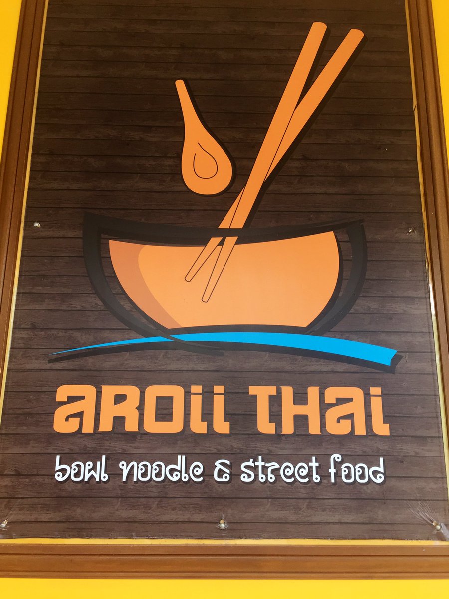 เจอร้านอาหารไทย มหัศจรรย์ใจกว่าคือกูอ่านออก 55555555555555555 55555555555555 ไม่ธรรมดาๆ เก่งจริงๆตัวฉัน แต่ฮ้องหยังวะสูในใจหนักมาก