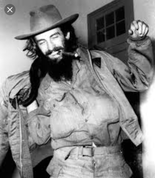 KatiaMontpeller's tweet photo. #28Octubre 🇨🇺 Regresa la memoria y, con ella, tus palabras de siempre, tu fusil, tu sombrero, la 🇨🇺 que amaste y todos defendemos #CamiloCienfuegos #Cubano100x100 @radiocadenahab @DennysMedinaRCH @radio_cubana @oneliocc @ibs24 @alerojas_cu @AralisRCH @PaulaLeticiaG @fanboley https://t.co/DRqoOz74ch