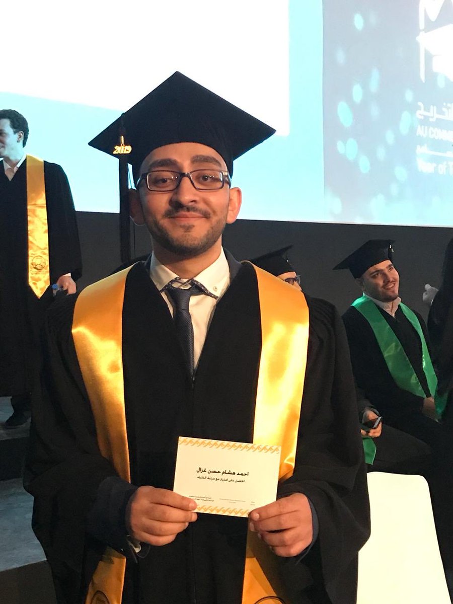 SaloomCobra's tweet photo. مبروووووووووووووك اخوي التخرج امتياز مع مرتبة الشرف❤️❤️😍
#augrad2019 https://t.co/t7DNKayr59