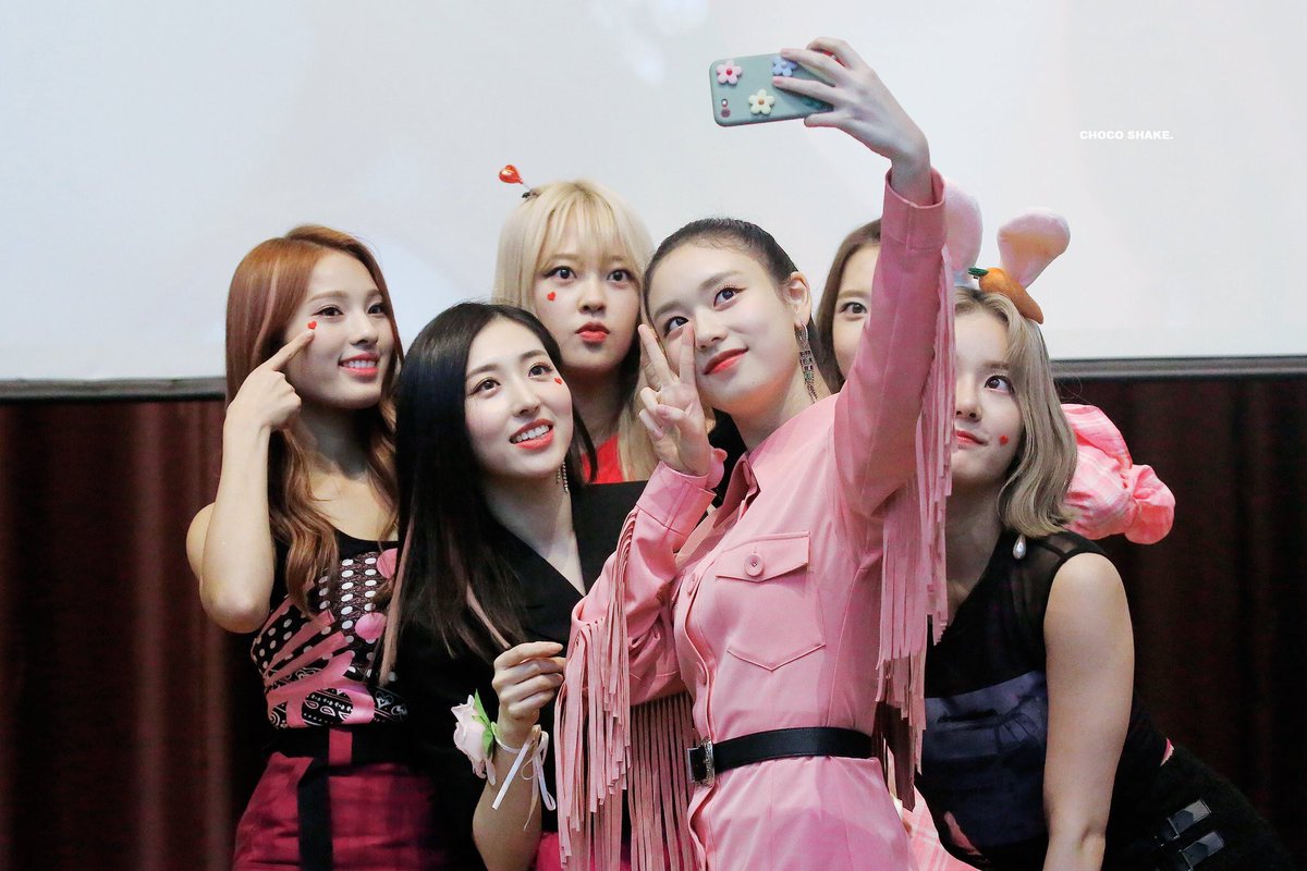welcome to fanatics pics!
we’re a pic acc dedicated to #파나틱스 please rt to spread the word☁️