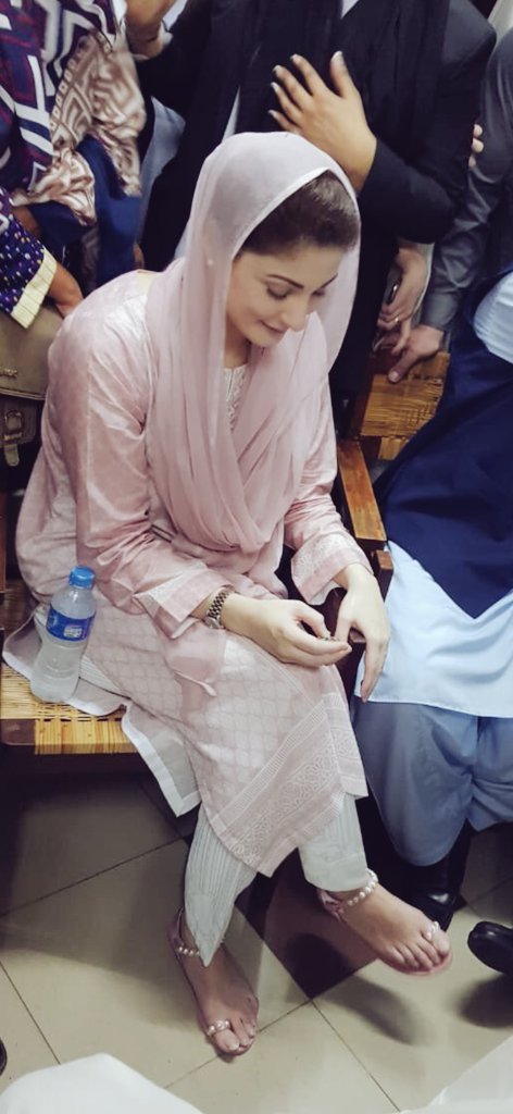 Happy birthday 
Maryam Nawaz Sharif
beauty queen kingdom of pakistan 