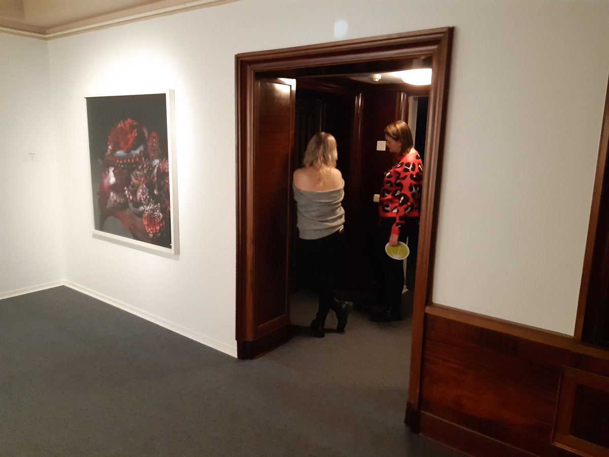 Tänään päivän innovointi <a href="/AVANmuseo/">AboaVetusArsNova</a>'ssa laitetaan käyntiin pitchaustehtävällä Saara Ekströmin näyttelyssä Amnion #innovointikurssi #museoinno