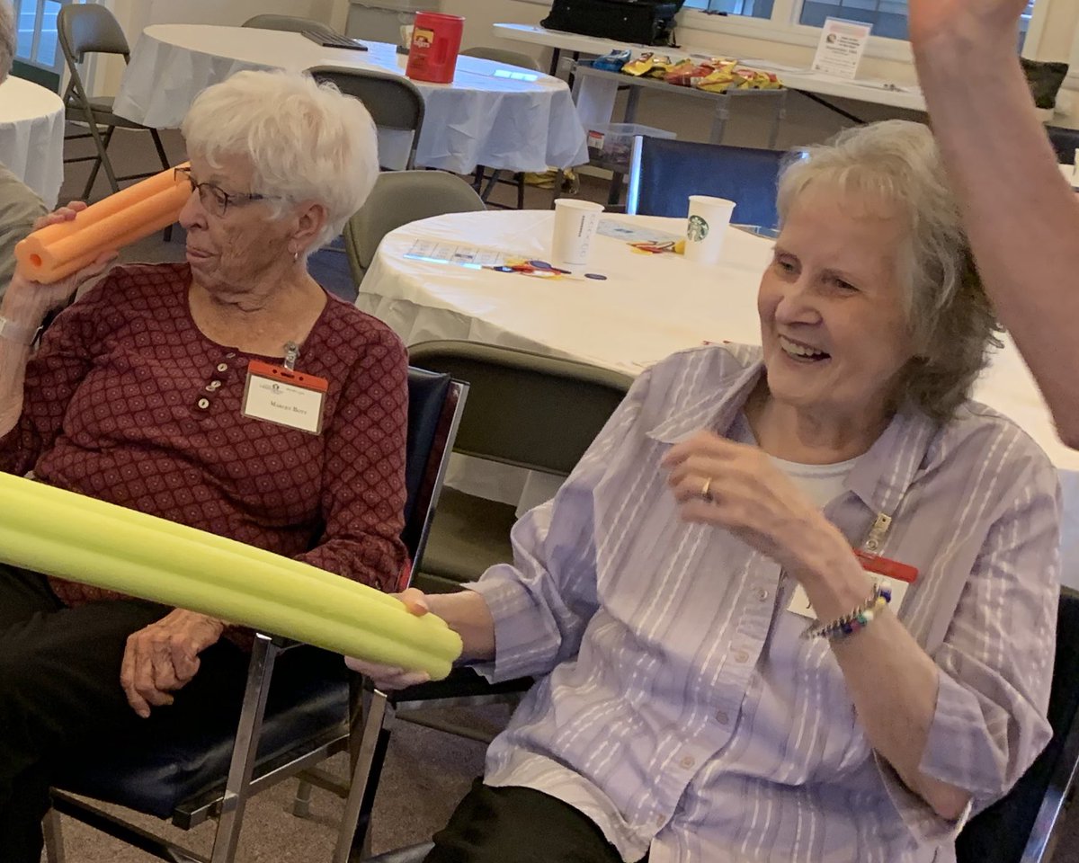 harmonyclub2's tweet photo. We love bringing in new and engaging games for our clients &amp; volunteers to play. They especially love playing Noodle Ball. #MondayMotivation #ENDALZ #MondayMood #volunteer #MondayMorning #games #mondaythoughts https://t.co/9LjAQ3Fqw9