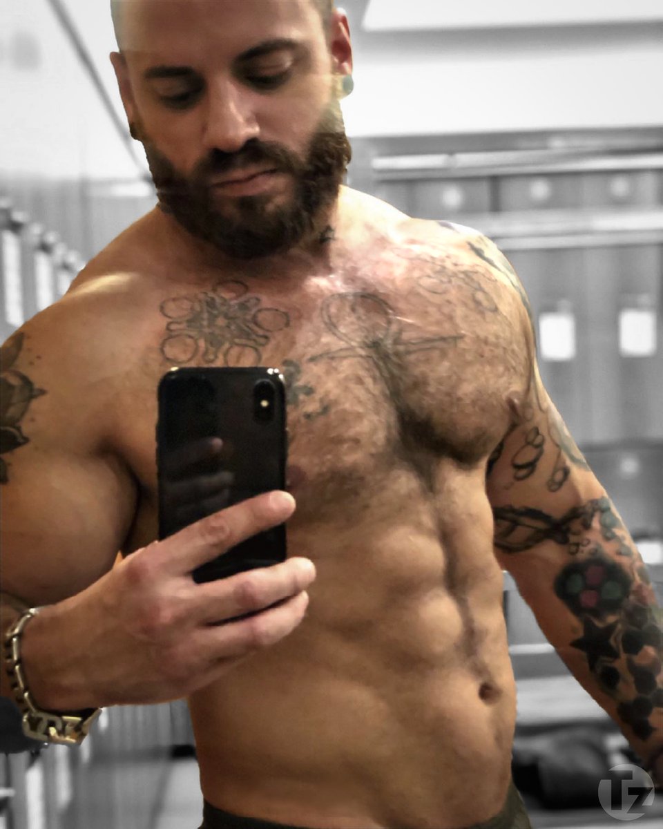 IG: <a href="/im/">IM</a>._zafari
·
#ImElias #TheTestoZone #SundayFunday #weekendvibes #inkedmuscle #sexyfit #hairystud #hairygay #hairychest #6packabs #sixpackabs #beefy #gayaf #gay #gayman #gayboy #beardedhom