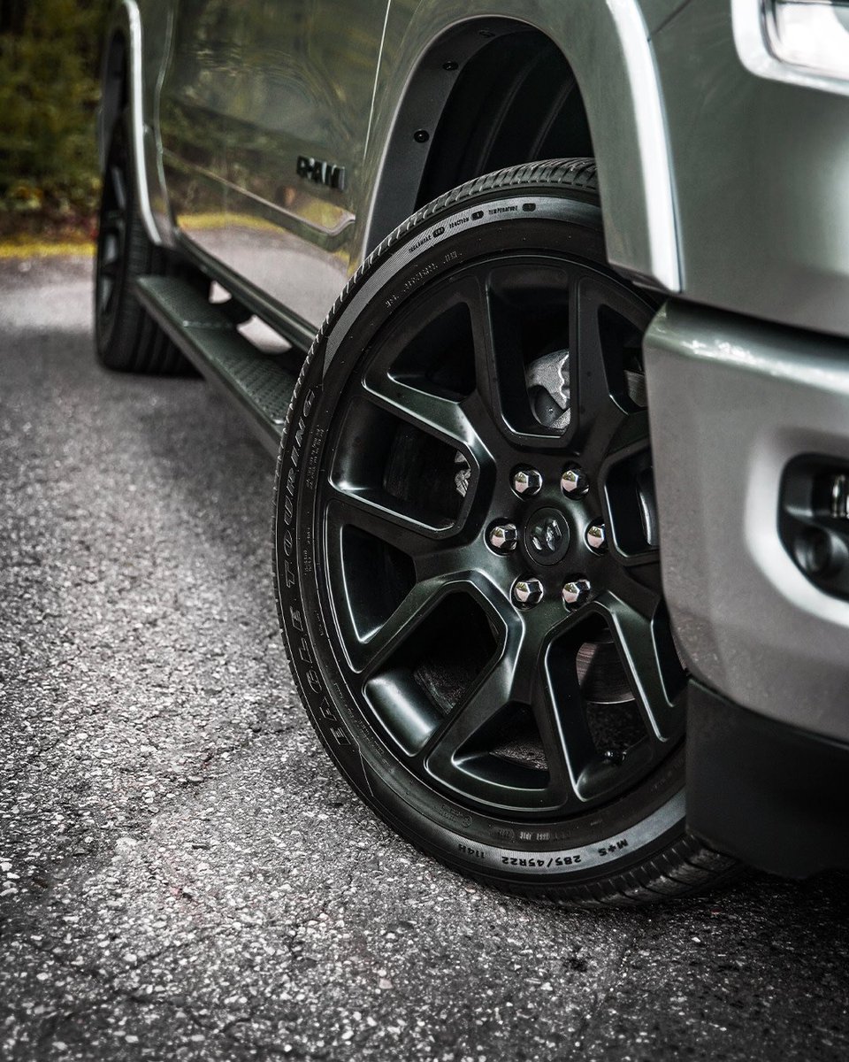 RamTrucks's tweet photo. The power is in the details. https://t.co/MP4j8wHdug